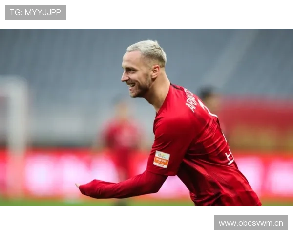 阿瑙托维奇射门方式多样,近期表现稳健 阿瑙托维奇射门方式多样,近期表现稳健