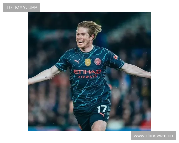 德布劳内是否依赖曼城体系:战术角色与独立创造能力分析